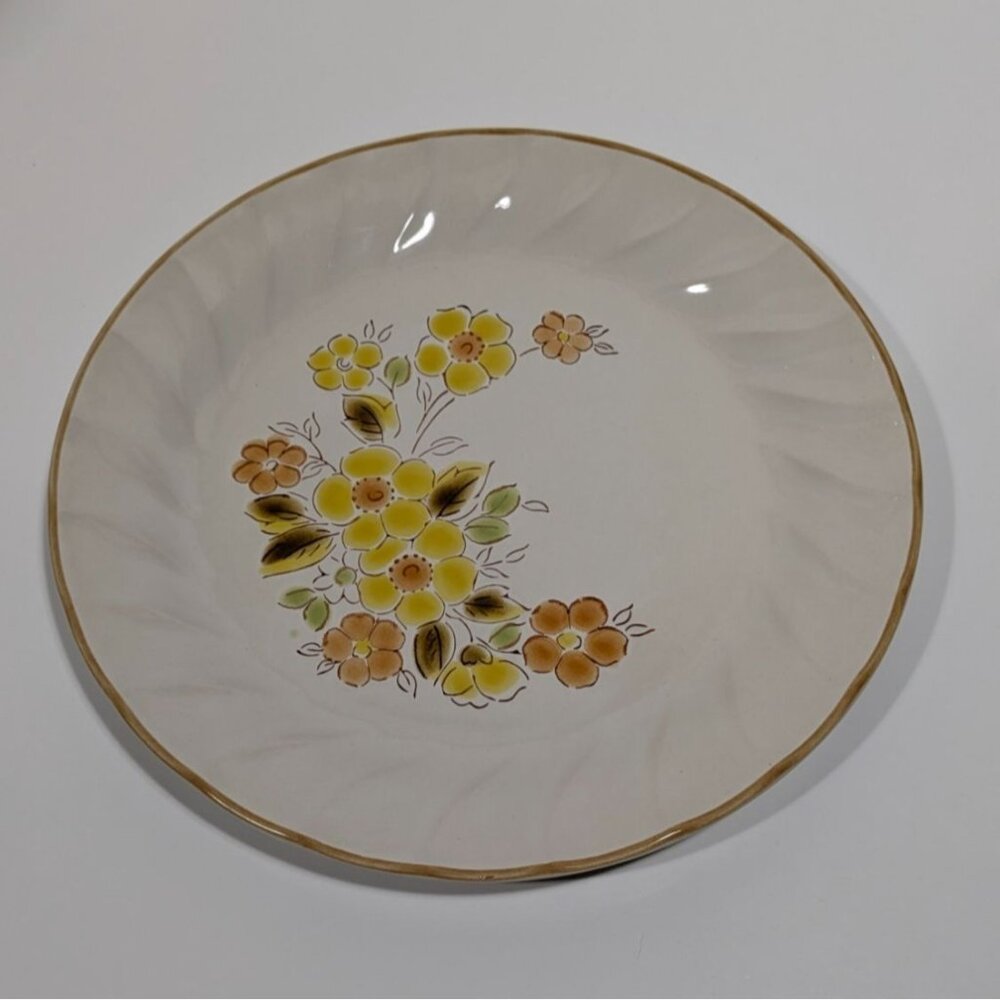Gaiety Sculptura Hearthside Stoneware Hand-Painted Floral Plate 10.5" Japan